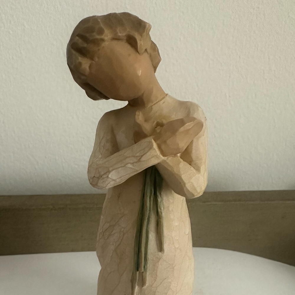 Willow Tree Figurine "Beautiful Wishes "